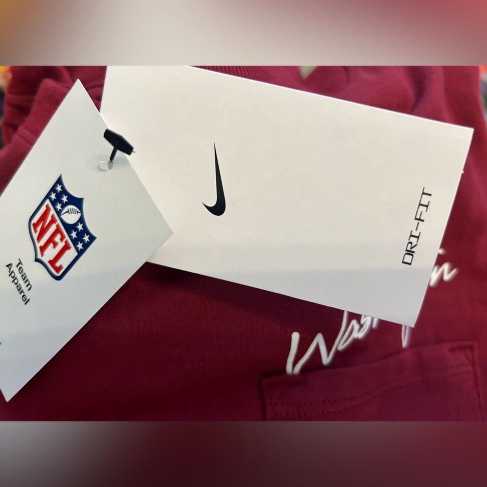 Nike/NFL SZ various women’s Washington Commanders logo tee w/1 breast pocket - Picture 7 of 10
